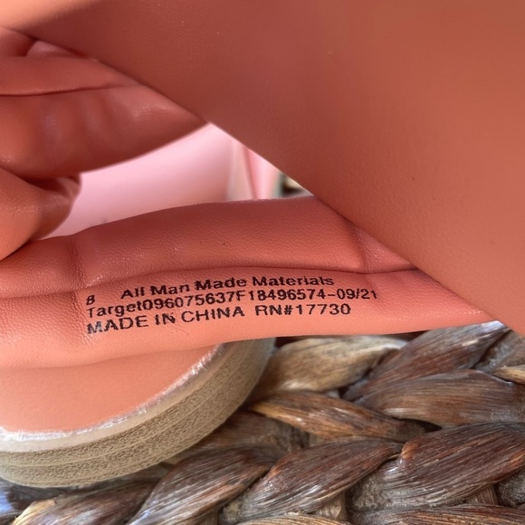 Women's Coral Pink Cosette Puffy Cross Strap Slide Flat Sandals - Size 8 - Picture 7 of 8